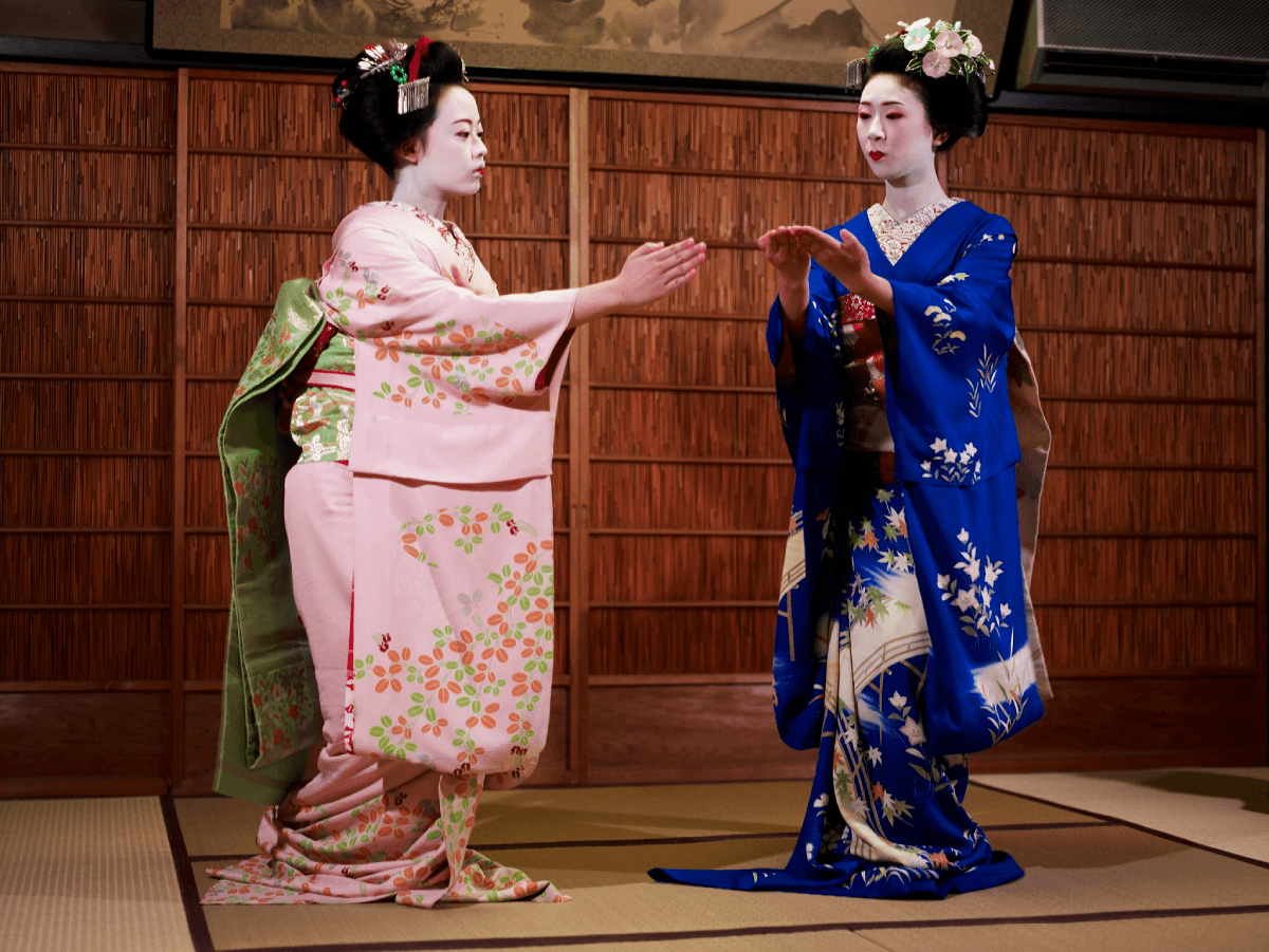 esempi di kimono hikizuri
