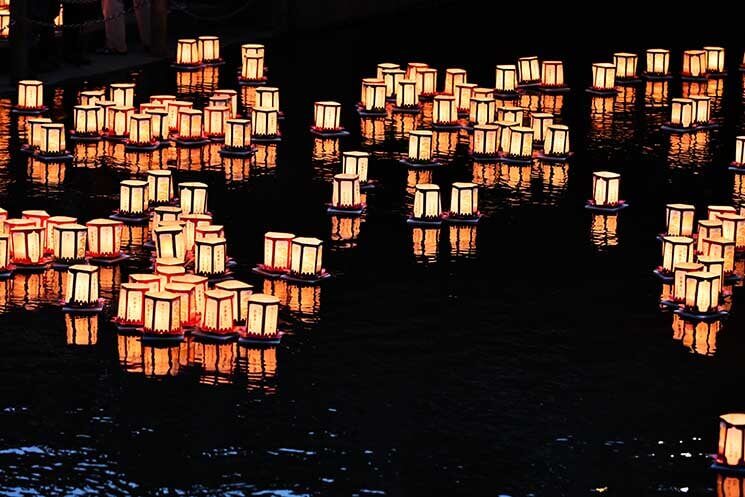 Japanese lanterns Toronagashi