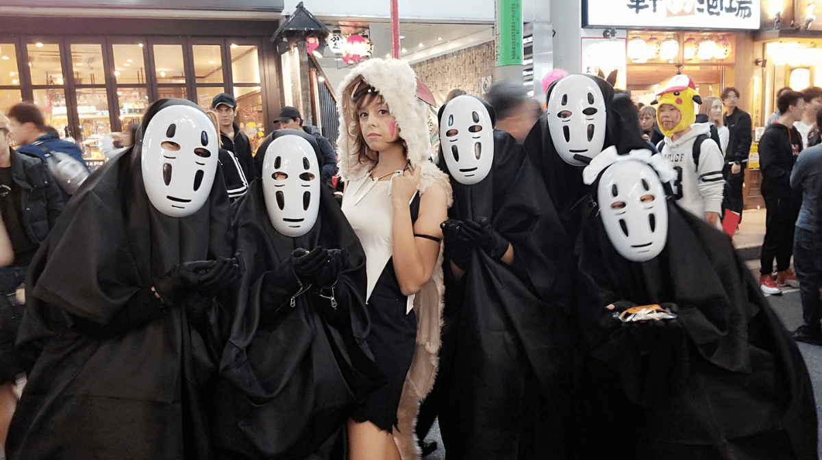 Japanese Ghibli No-Face Halloween costumes in Shibuya
